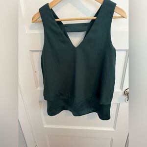 Banana Republic top like new!